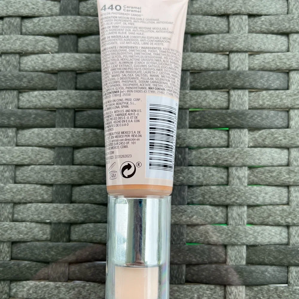 Revlon Photoready Candid Natural Foundation #440 Caramel, NEW!